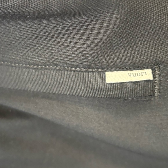 Vuori Black Wide Leg Pants. Size medium - Picture 7 of 11